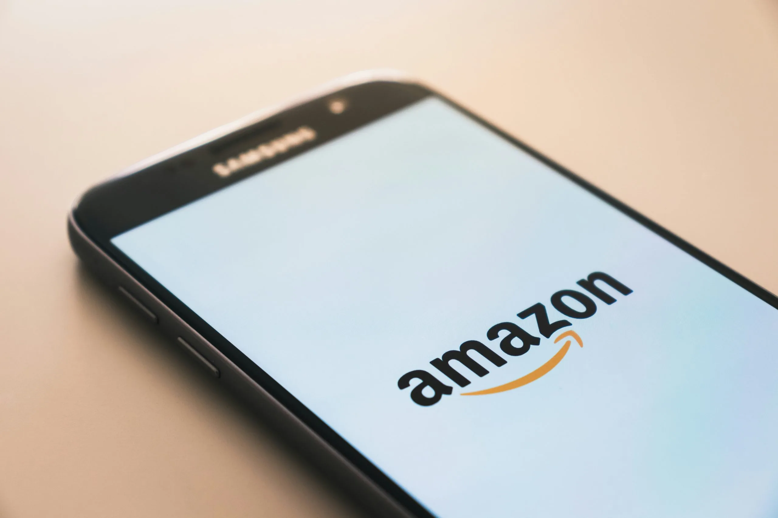 Amazon lança estratégia para superar Shein e Temu no mercado de e-commerce
